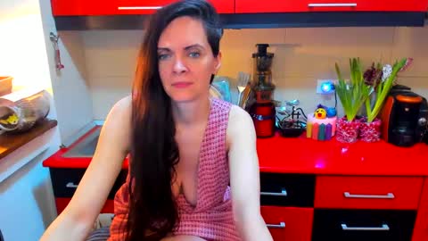 Snapshot of sexqueen1111 chatting on February 26, 2025, 4:25 am sexqueen1111 online show from February 26, 2025, 4:25 am