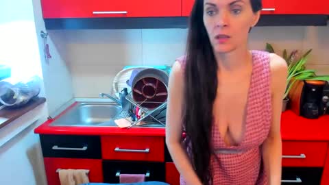 Snapshot of sexqueen1111 chatting on March 2, 2025, 4:07 am sexqueen1111 online show from March 2, 2025, 4:07 am