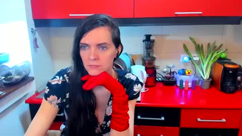 Snapshot of sexqueen1111 chatting on March 4, 2025, 6:37 am sexqueen1111 online show from March 4, 2025, 6:37 am