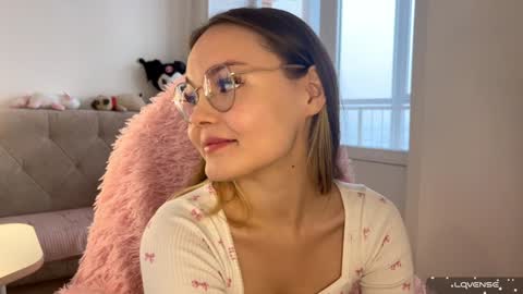 Snapshot of sexstar_l1fstyl3 chatting on December 14, 2024, 10:24 am Diana online show from December 14, 2024, 10:24 am