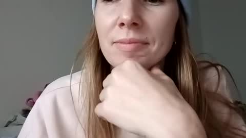 Snapshot of sexualangel chatting on December 18, 2024, 10:51 am Verona online show from December 18, 2024, 10:51 am