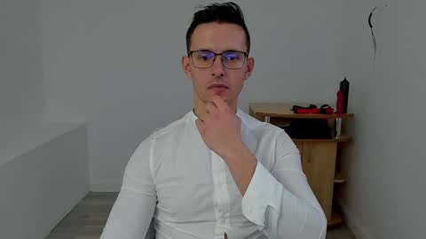 Snapshot of sexxymuscles4u chatting on December 2, 2024, 12:29 pm Sexxymuscles4U online show from December 2, 2024, 12:29 pm