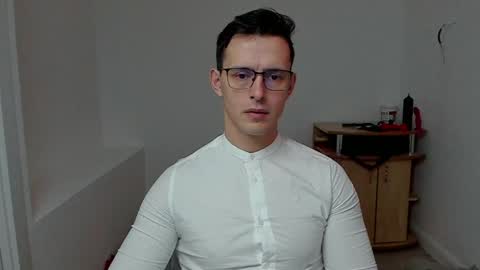 Snapshot of sexxymuscles4u chatting on January 8, 2025, 10:15 am Sexxymuscles4U online show from January 8, 2025, 10:15 am