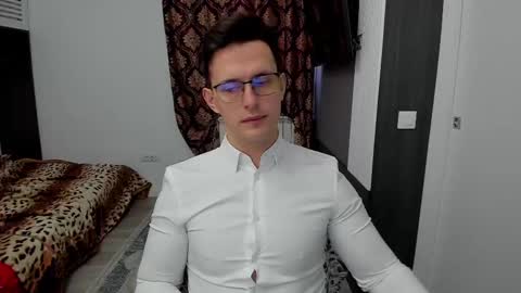 Snapshot of sexxymuscles4u chatting on February 20, 2025, 8:06 am Sexxymuscles4U online show from February 20, 2025, 8:06 am
