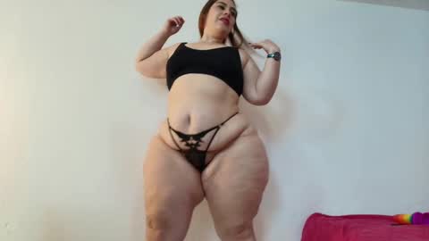 Snapshot of sexy_curvi chatting on February 4, 2025, 4:50 pm karla           instagram  online show from February 4, 2025, 4:50 pm