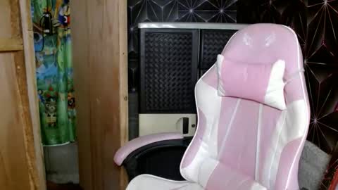 Snapshot of sexy_jeanxoxo chatting on September 27, 2025, 2:27 am sexy_jeanxoxo online show from September 27, 2025, 2:27 am