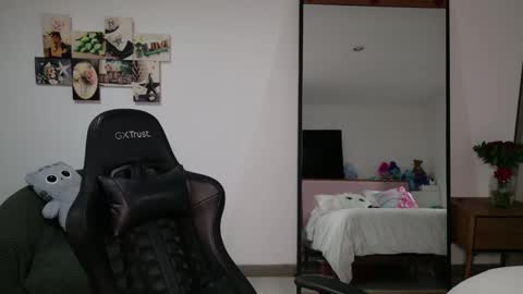 Snapshot of sexy_natty chatting on February 28, 2025, 2:09 am sexy nattaly online show from February 28, 2025, 2:09 am