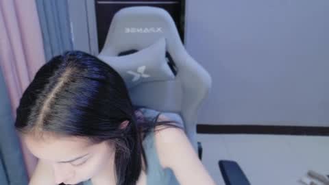 sexy_sersi online show from October 3, 2025, 8:11 am