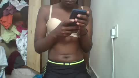 Snapshot of sexybilha483 chatting on February 5, 2025, 5:41 am Sexybilha483 online show from February 5, 2025, 5:41 am