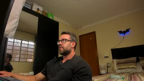 Snapshot of sexyflightz chatting on September 16, 2025, 5:14 pm chris online show from September 16, 2025, 5:14 pm