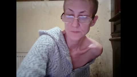 Snapshot of sexygeny4652 chatting on November 18, 2025, 5:39 pm sexygeny4652 online show from November 18, 2025, 5:39 pm