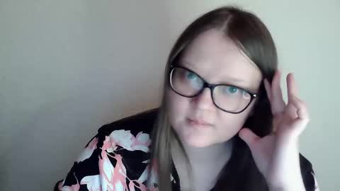 Snapshot of sexykitty_2 chatting on December 13, 2024, 4:27 pm Kate online show from December 13, 2024, 4:27 pm