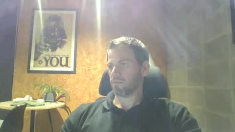 Snapshot of shad0w_hunter chatting on December 4, 2024, 11:13 pm shad0w_hunter online show from December 4, 2024, 11:13 pm