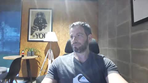 Snapshot of shad0w_hunter chatting on January 16, 2025, 10:23 pm shad0w_hunter online show from January 16, 2025, 10:23 pm