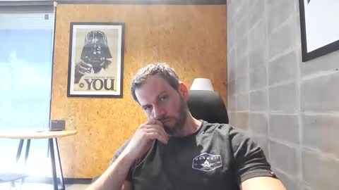 Snapshot of shad0w_hunter chatting on February 20, 2025, 6:57 pm shad0w_hunter online show from February 20, 2025, 6:57 pm