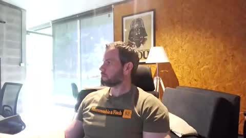 Snapshot of shad0w_hunter chatting on November 8, 2025, 2:28 pm shad0w_hunter online show from November 8, 2025, 2:28 pm