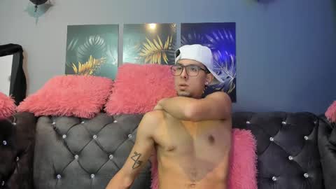 shadowlustt online show from September 12, 2025, 12:38 pm