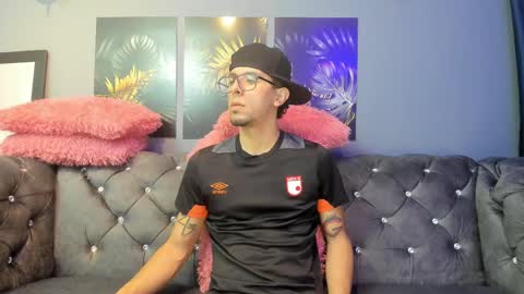 shadowlustt online show from September 19, 2025, 12:50 pm