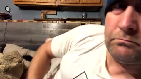 Snapshot of shadystl chatting on December 3, 2024, 3:11 pm shadystl online show from December 3, 2024, 3:11 pm