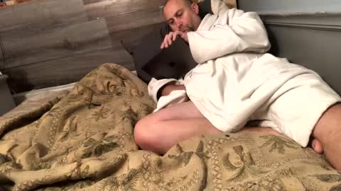 Snapshot of shadystl chatting on December 11, 2024, 4:42 pm shadystl online show from December 11, 2024, 4:42 pm