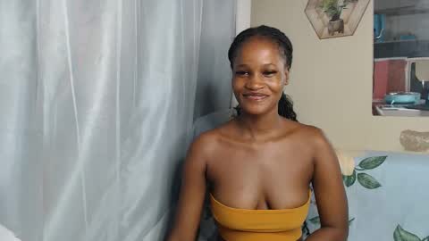 Snapshot of shakkiecam chatting on October 3, 2025, 8:00 am Shaky online show from October 3, 2025, 8:00 am