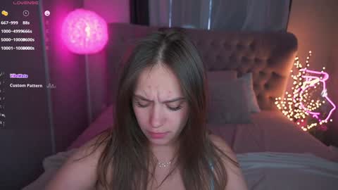 Snapshot of shame_lesss chatting on February 8, 2025, 11:44 am Lessi online show from February 8, 2025, 11:44 am