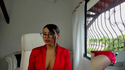 Snapshot of shanabellucy chatting on December 7, 2024, 1:18 pm onlyfans shanabellucy online show from December 7, 2024, 1:18 pm