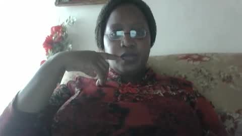 Snapshot of shanice_joy chatting on November 8, 2025, 1:00 pm Joy online show from November 8, 2025, 1:00 pm