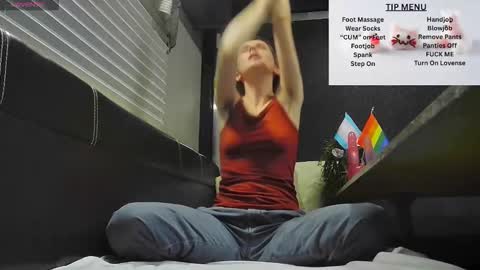 Snapshot of sharkysimon chatting on November 5, 2025, 4:01 am sharkysimon online show from November 5, 2025, 4:01 am