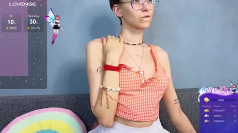 Snapshot of sharli_rose chatting on January 22, 2025, 3:29 pm Sharli online show from January 22, 2025, 3:29 pm