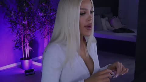 shayblonde online show from January 14, 2025, 12:54 am