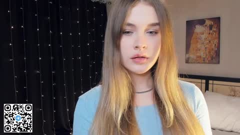 Snapshot of sheenaeast chatting on December 29, 2024, 6:35 am Violet online show from December 29, 2024, 6:35 am