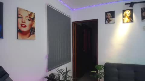 Snapshot of shellsy_hans chatting on February 4, 2025, 5:12 pm Shellsy H   online show from February 4, 2025, 5:12 pm