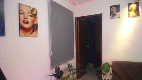 Snapshot of shellsy_hans chatting on February 20, 2025, 1:57 am Shellsy H   online show from February 20, 2025, 1:57 am