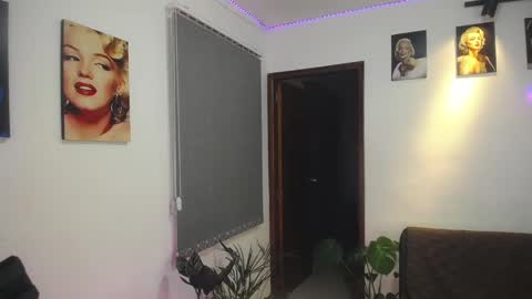 Snapshot of shellsy_hans chatting on February 23, 2025, 9:11 am Shellsy H   online show from February 23, 2025, 9:11 am