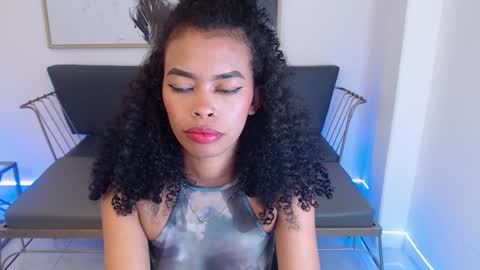 Snapshot of shenna_brunette_ chatting on December 18, 2024, 4:39 pm Shenna online show from December 18, 2024, 4:39 pm
