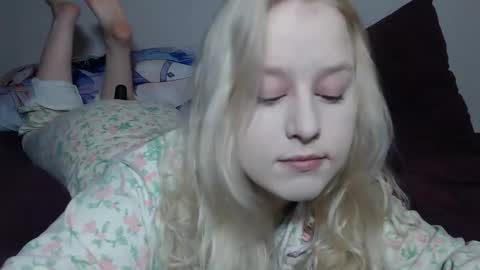 Snapshot of sherlystero chatting on January 24, 2025, 5:53 am sher  online show from January 24, 2025, 5:53 am