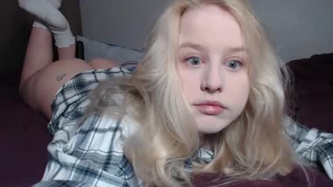 Snapshot of sherlystero chatting on February 17, 2025, 7:04 am sher  online show from February 17, 2025, 7:04 am