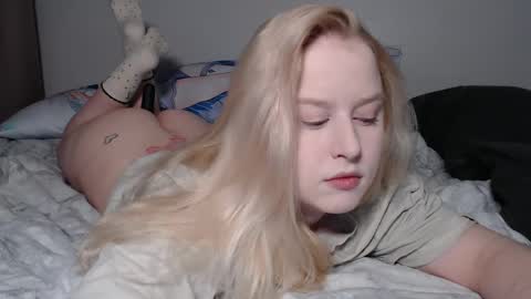 Snapshot of sherlystero chatting on March 7, 2025, 2:15 am sher  online show from March 7, 2025, 2:15 am