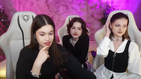 Snapshot of sheryl_elegance chatting on January 13, 2025, 11:41 am Sheryl online show from January 13, 2025, 11:41 am