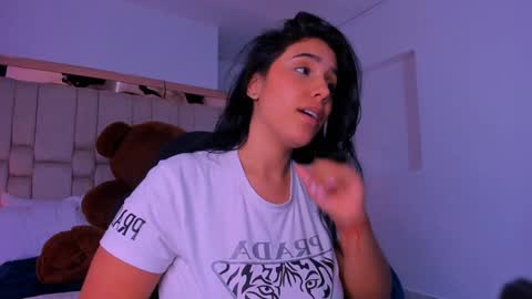 Snapshot of sheylabakerr chatting on January 3, 2025, 2:19 pm Sheyla Bakerr online show from January 3, 2025, 2:19 pm