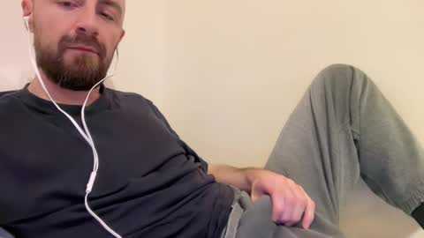 Snapshot of show_jizzness chatting on February 9, 2025, 7:41 pm show_jizzness online show from February 9, 2025, 7:41 pm