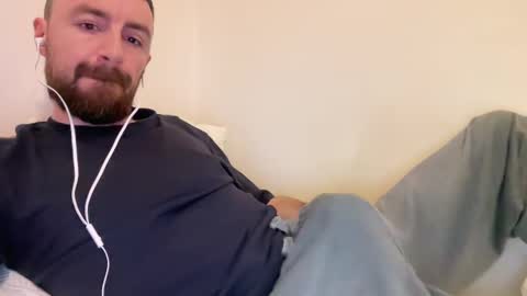 Snapshot of show_jizzness chatting on February 11, 2025, 7:16 pm show_jizzness online show from February 11, 2025, 7:16 pm