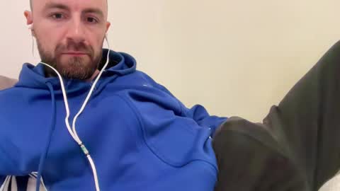 Snapshot of show_jizzness chatting on February 27, 2025, 10:20 pm show_jizzness online show from February 27, 2025, 10:20 pm