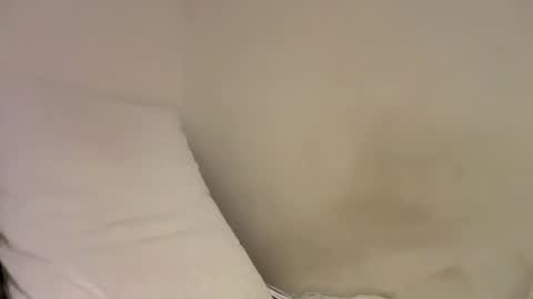 Snapshot of show_jizzness chatting on March 1, 2025, 9:15 pm show_jizzness online show from March 1, 2025, 9:15 pm