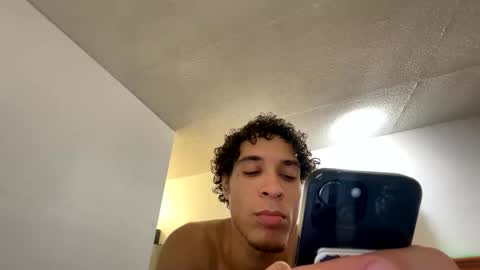 shurthingxx online show from January 12, 2025, 4:21 am