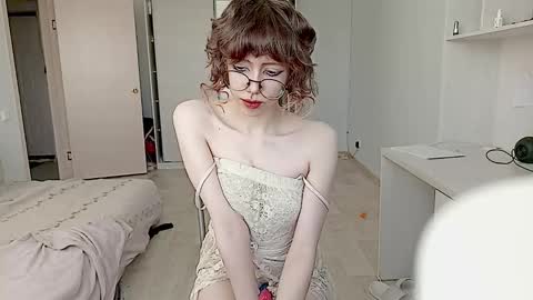 Snapshot of shushencii chatting on September 29, 2025, 2:49 am Aria online show from September 29, 2025, 2:49 am