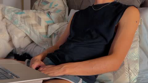 Snapshot of shydude666 chatting on March 5, 2025, 9:59 pm shydude666 online show from March 5, 2025, 9:59 pm