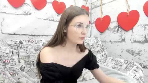 Snapshot of shyly_lisa chatting on October 18, 2025, 1:41 am shyly_lisa online show from October 18, 2025, 1:41 am