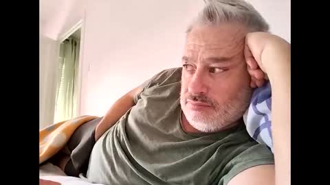 Snapshot of sibemolx chatting on September 24, 2025, 11:02 am sibemolx online show from September 24, 2025, 11:02 am